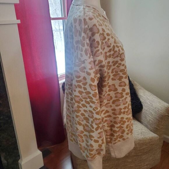 Aerie Tan And Pink Animal Print oversize sweater Size Small - Picture 4 of 12